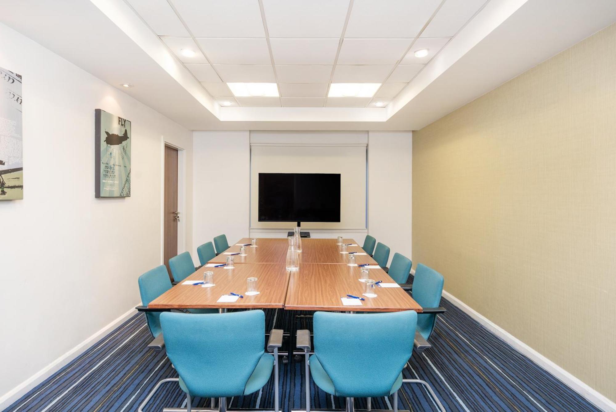 Holiday Inn Express Cambridge Duxford M11 Jct 10 By Ihg Exteriér fotografie