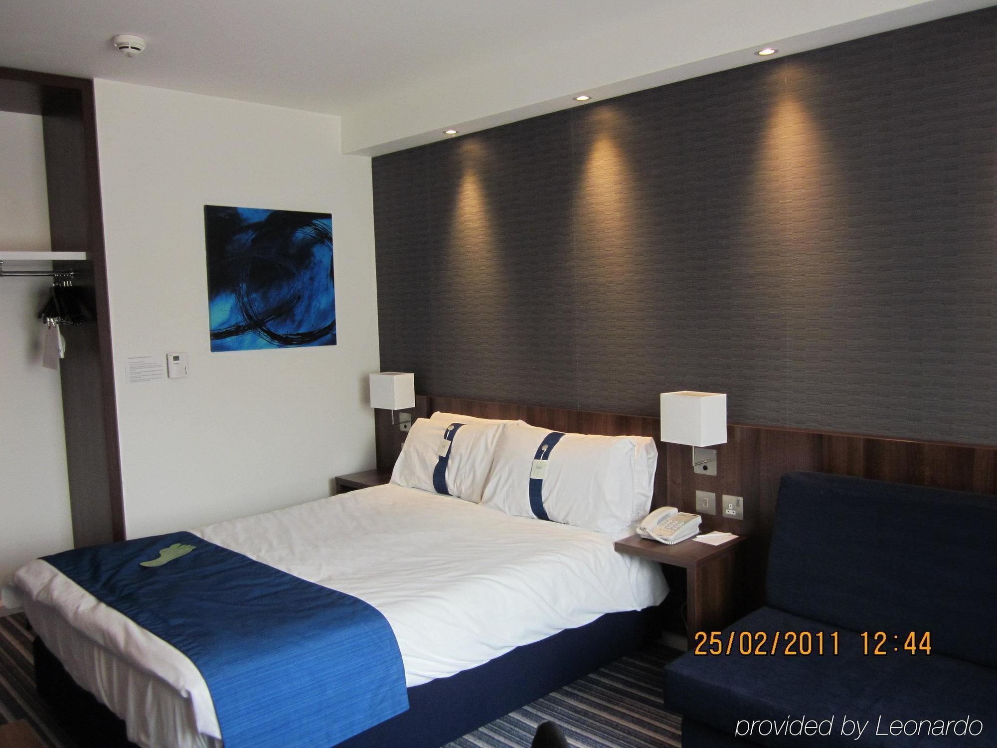 Holiday Inn Express Cambridge Duxford M11 Jct 10 By Ihg Exteriér fotografie