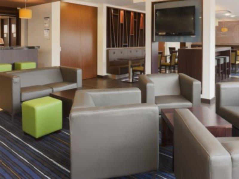 Holiday Inn Express Cambridge Duxford M11 Jct 10 By Ihg Exteriér fotografie