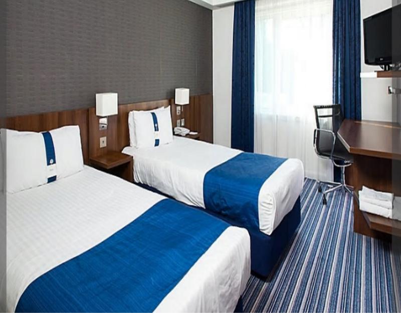 Holiday Inn Express Cambridge Duxford M11 Jct 10 By Ihg Exteriér fotografie